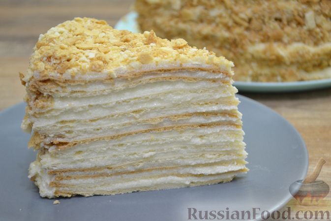 Торт на плэмбирнммкмоме.
